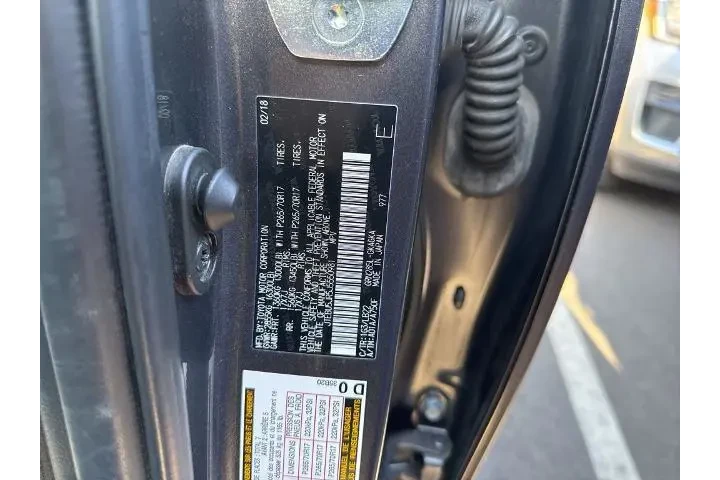 $31859 : Toyota 4Runner 2018 4x4 SR5 image 10