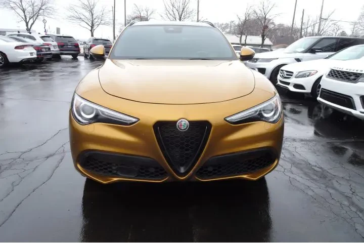 $22995 : 2022 Alfa Romeo Stelvio Veloce image 6