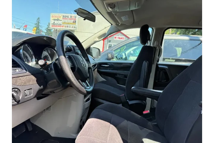 $6995 : 2014 Grand Caravan SE image 9