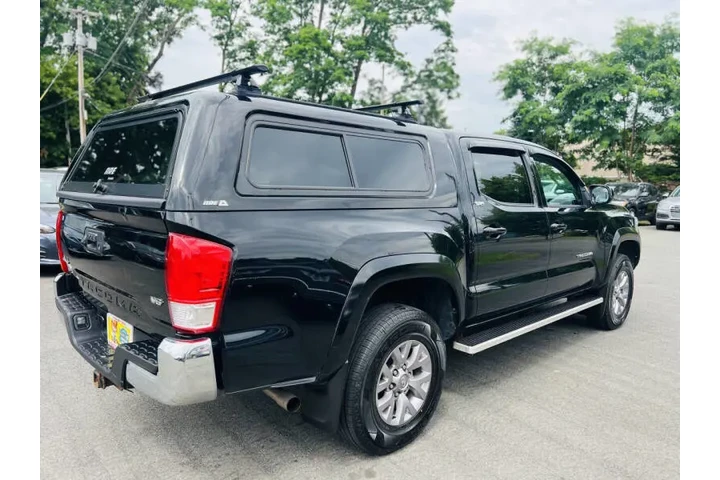 $23500 : 2016 Tacoma SR5 V6 image 8