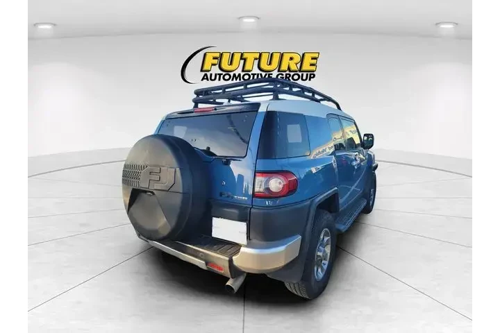 $25997 : Toyota FJ Cruiser 2013 4x4 4 image 3