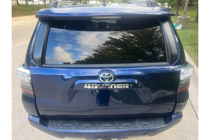 $19991 : 2019 4Runner SR5 Premium image 6