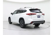$37998 : Toyota Highlander 2023 AWD X thumbnail