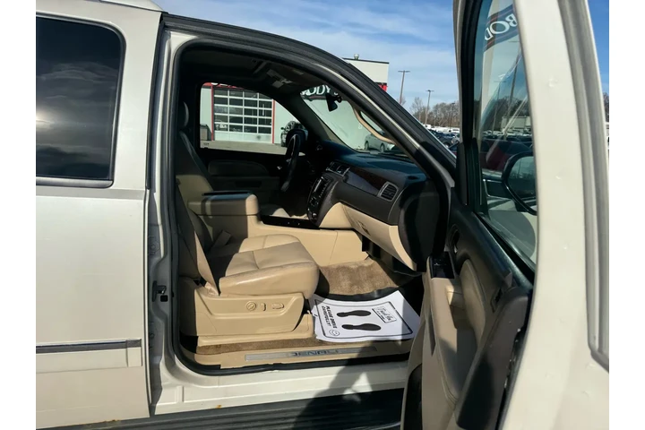 $4980 : 2011 GMC Yukon AWD 4dr 1500 D image 8