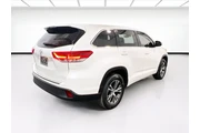 $19875 : Toyota Highlander 2017 LE 4d thumbnail