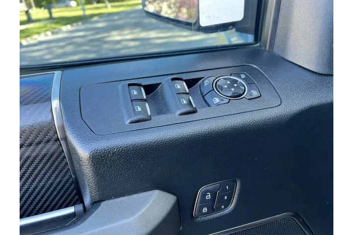 $43997 : 2019 F-150 Raptor image 9