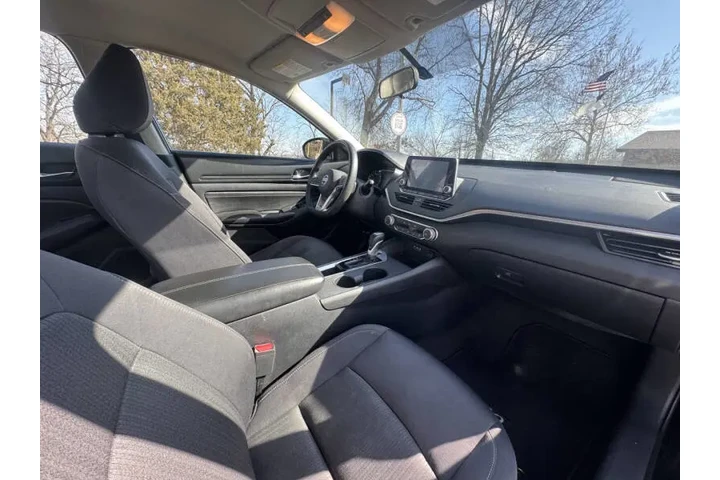 $8999 : 2020 Altima 2.5 S image 10