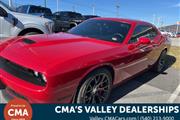 PRE-OWNED 2015 DODGE CHALLENG