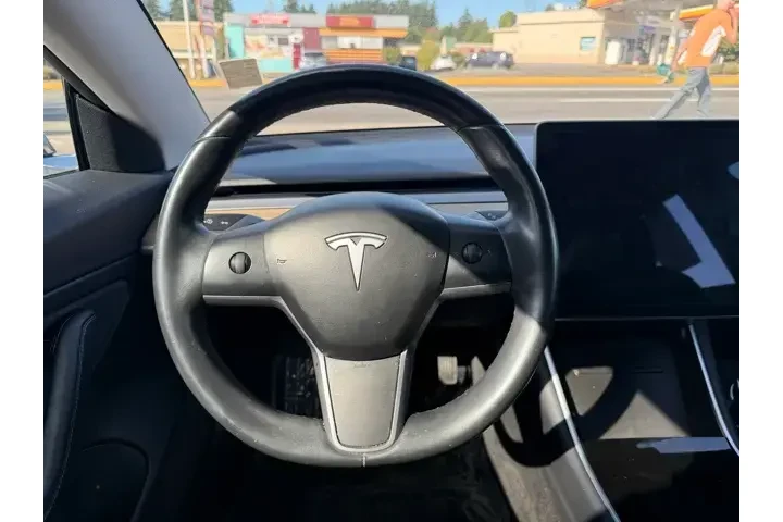 $17999 : Tesla Model 3 2018 Mid Range image 9