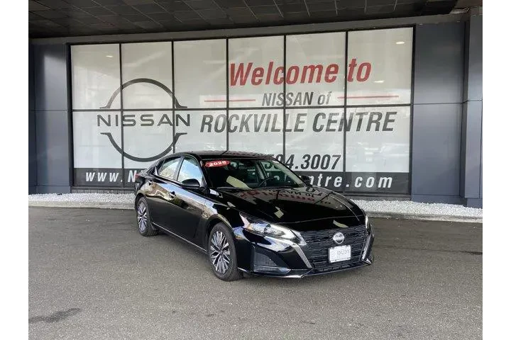 $16487 : Nissan Altima 2025 2.5 SV 4d image 1