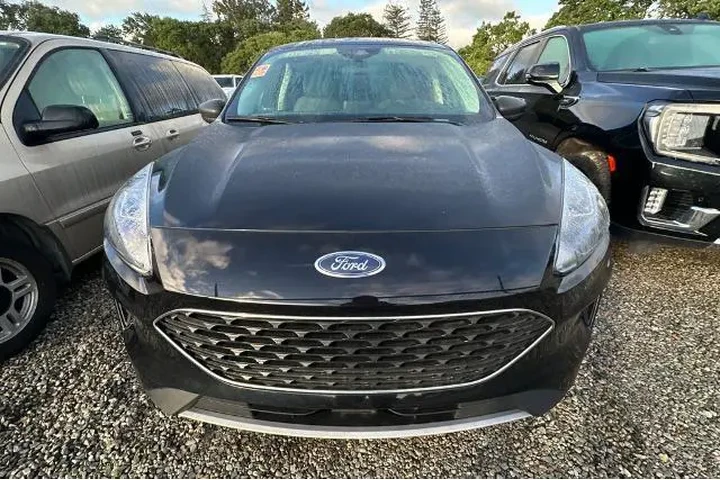 $23124 : Ford Escape 2022 AWD SE 4dr image 3