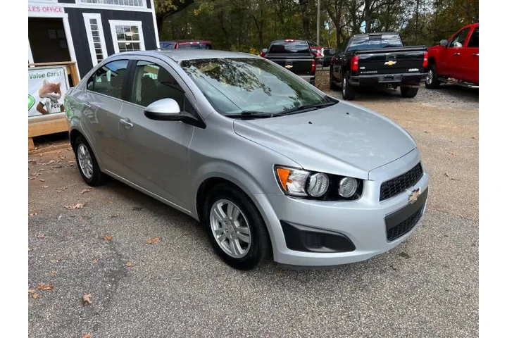 $6499 : 2015 Sonic LT Auto image 4