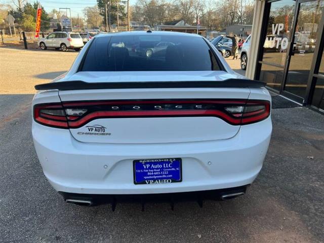 $11999 : 2015 Charger SE image 7