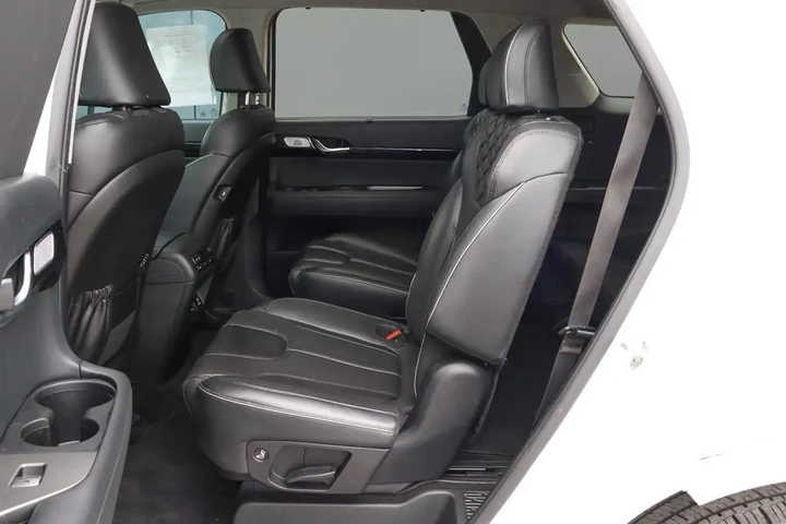 $25949 : 2022 Palisade Limited AWD image 9