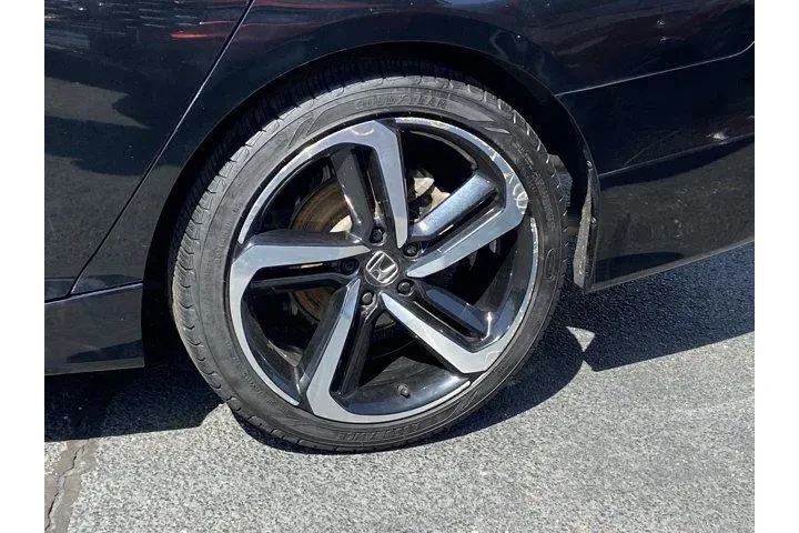 $17487 : Honda Accord 2019 Sport 4dr image 9