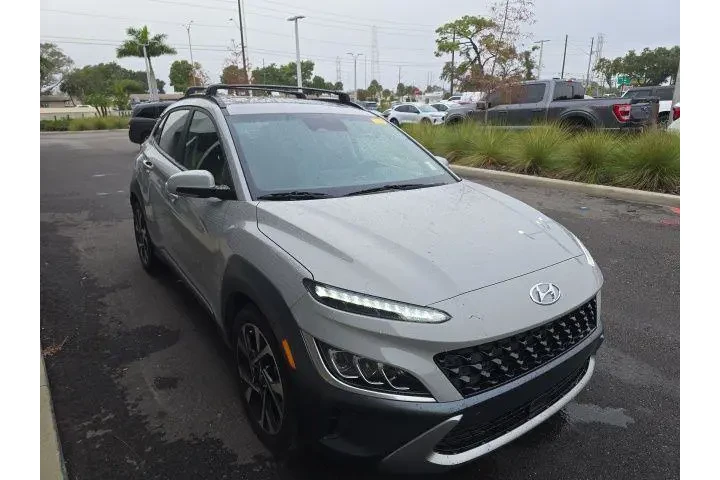 $17955 : Hyundai KONA 2023 Limited 4d image 4