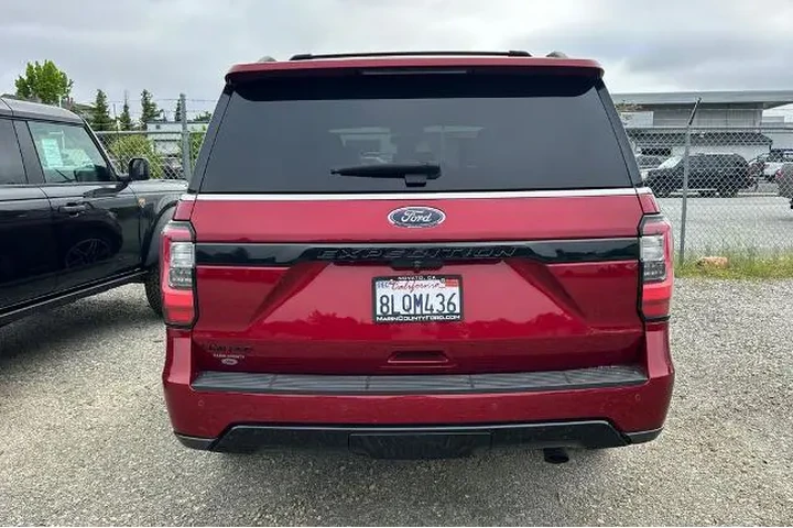 $32981 : Ford Expedition 2019 4x4 Lim image 5