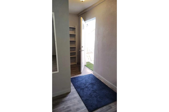 $1100 : renta minidepartamento image 6