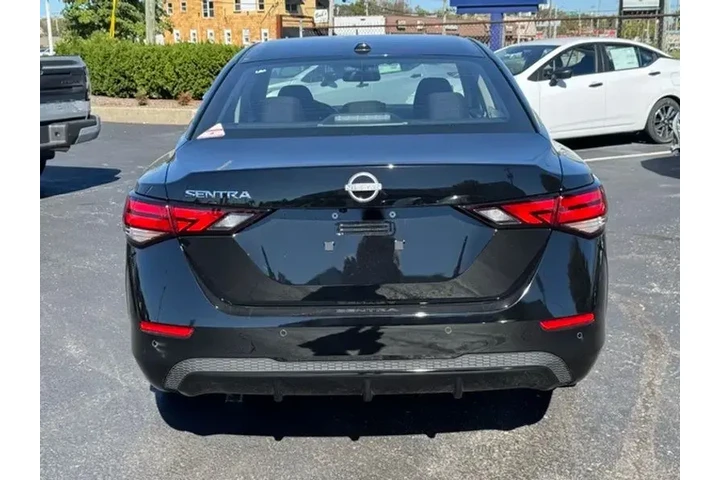 $20995 : Nissan Sentra 2025 SV 4dr Se image 7