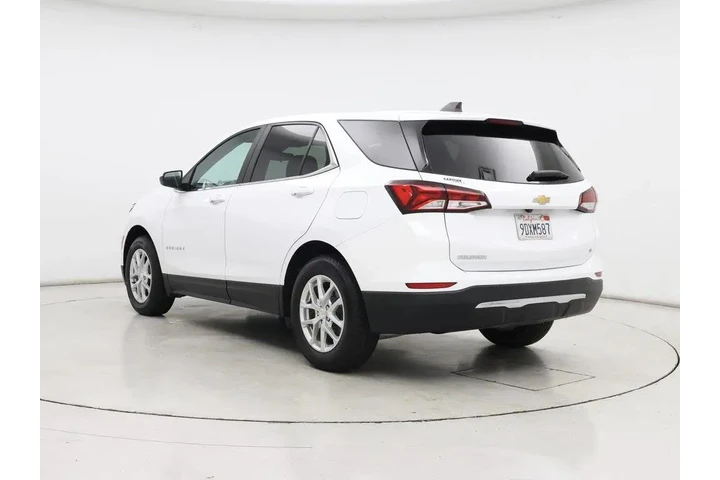 $18998 : Chevrolet Equinox 2022 LT 4d image 2
