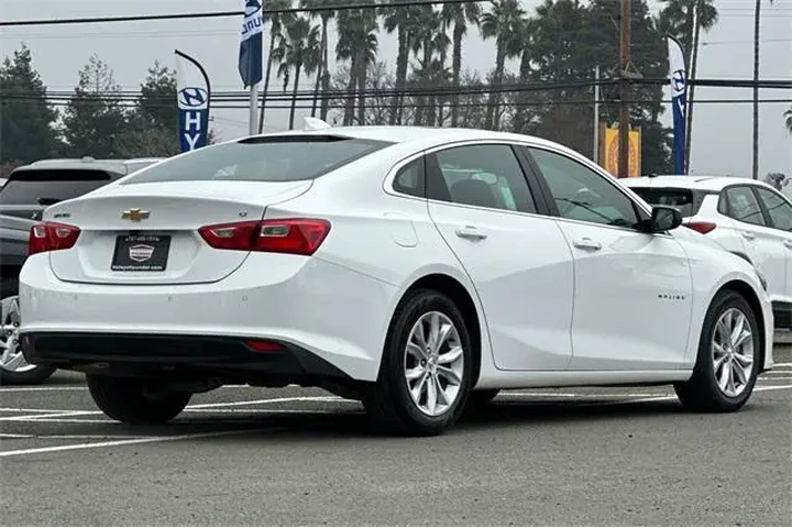$19990 : Chevrolet Malibu 2024 LT 4dr image 5