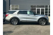 $32930 : Ford Explorer 2022 XLT 4dr S thumbnail