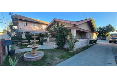 3BR 2BA + 3-4 Parking MLK/Main en Los Angeles