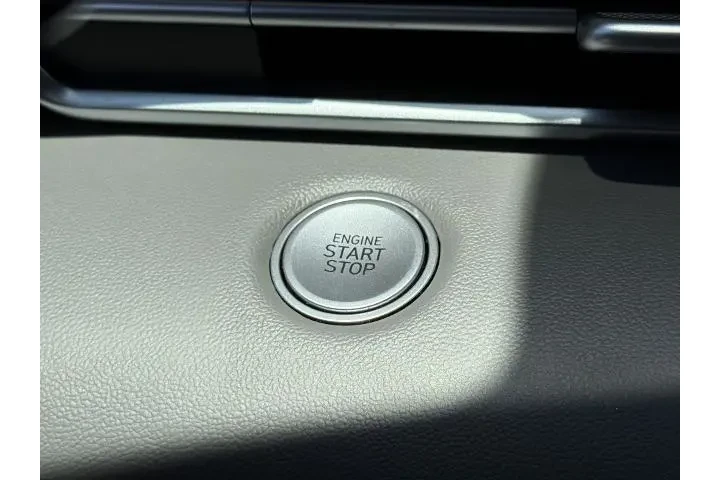 $20401 : Hyundai ELANTRA 2025 SEL Spo image 7