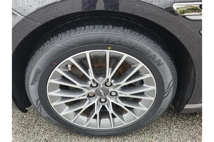 $28485 : Genesis G80 2022 2.5T 4dr Se image 9