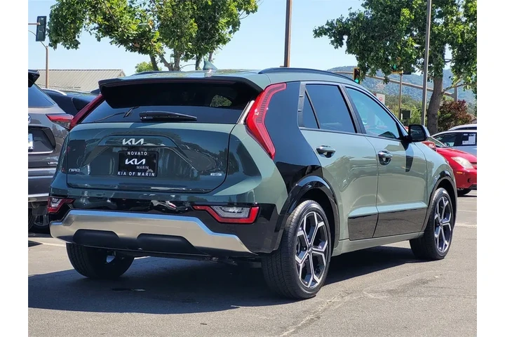 $34799 : 2025 Niro SX Touring image 5