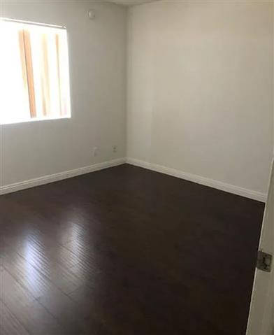 $1400 : 1 Bedroom unit in koreatown image 10