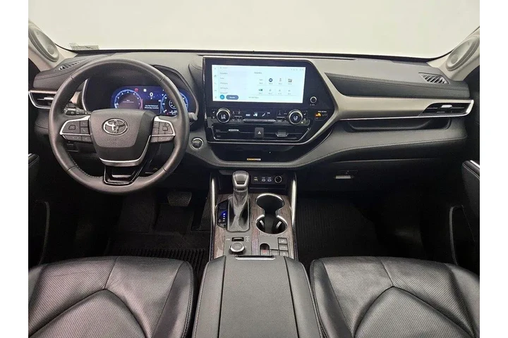 $39998 : Toyota Highlander 2023 AWD L image 9