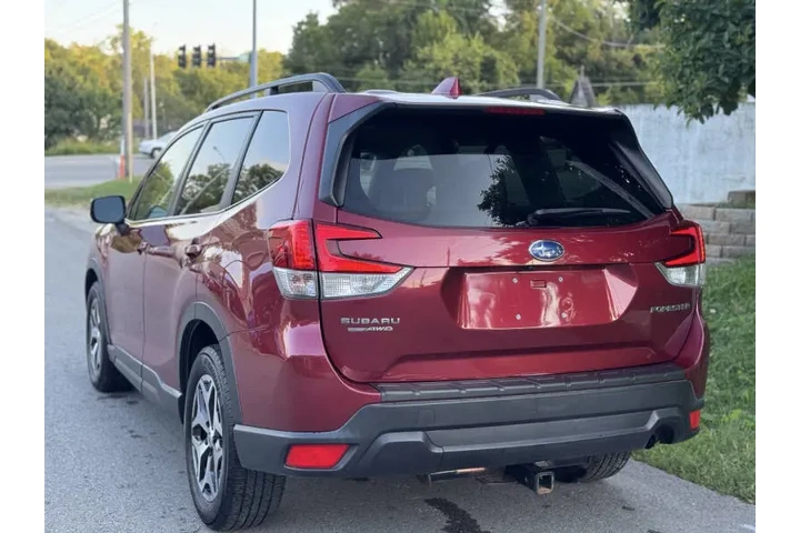 $14999 : 2021 Forester Premium image 5