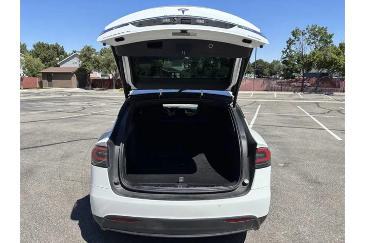 $23979 : 2017 Model X 100D image 9