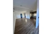 CASA NUEVA EN RENTA L.A. 90044 thumbnail