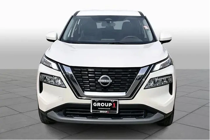 $19964 : Nissan Rogue 2023 SV 4dr Cro image 3