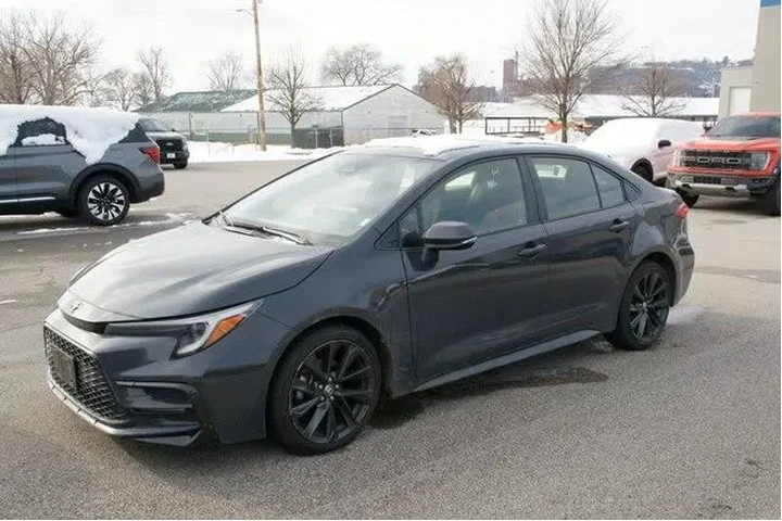 $22000 : Toyota Corolla 2024 SE 4dr S image 1