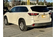 2014 Highlander LE Plus thumbnail