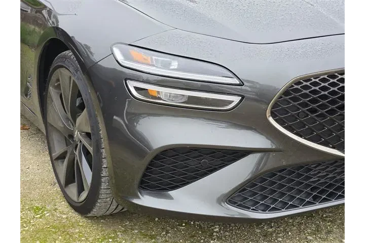 $26795 : Genesis G70 2023 2.0T 4dr Se image 5