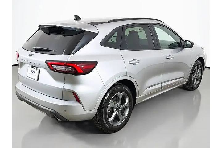 $21749 : Ford Escape 2023 ST-Line 4dr image 8