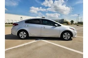 $10806 : Kia Forte 2017 S 4dr Sedan thumbnail