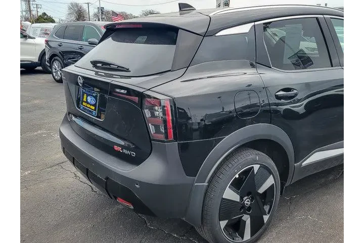 $29988 : Nissan Kicks 2025 AWD SR 4dr image 7