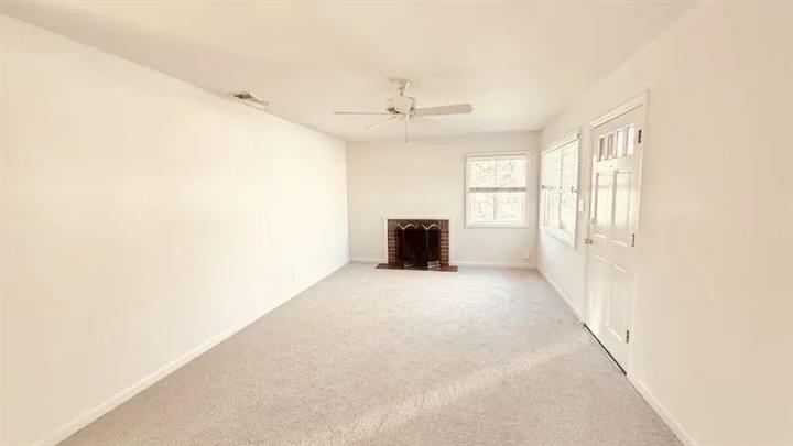 $1800 : 2-bedroom,1-bathroom apartment image 3