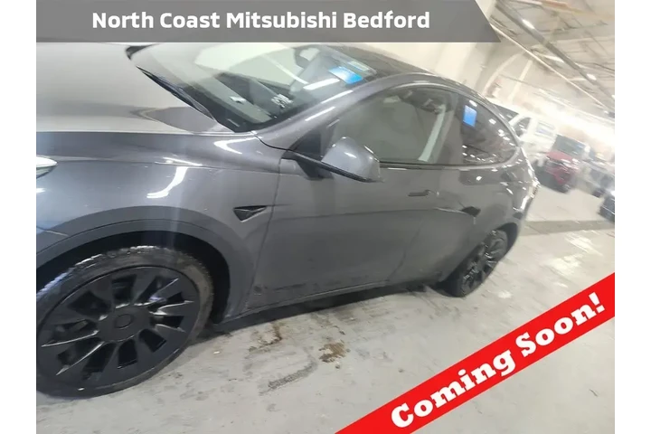 $28493 : Tesla Model Y 2023 AWD 4dr C image 1