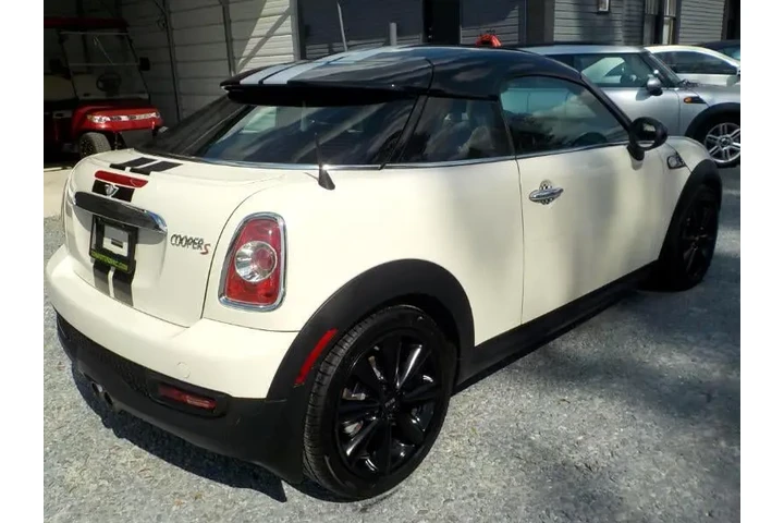$8997 : 2014 S Coupe image 5
