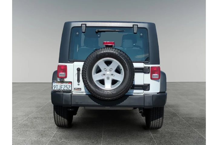 Jeep Wrangler 2015 image 4