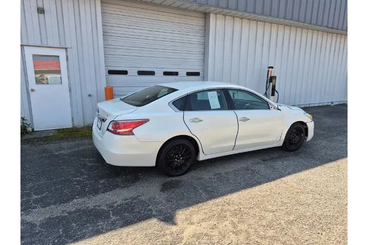 $2295 : Nissan Altima 2015 2.5 S 4dr image 4