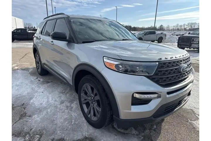 $30999 : Ford Explorer 2022 AWD XLT 4 image 3