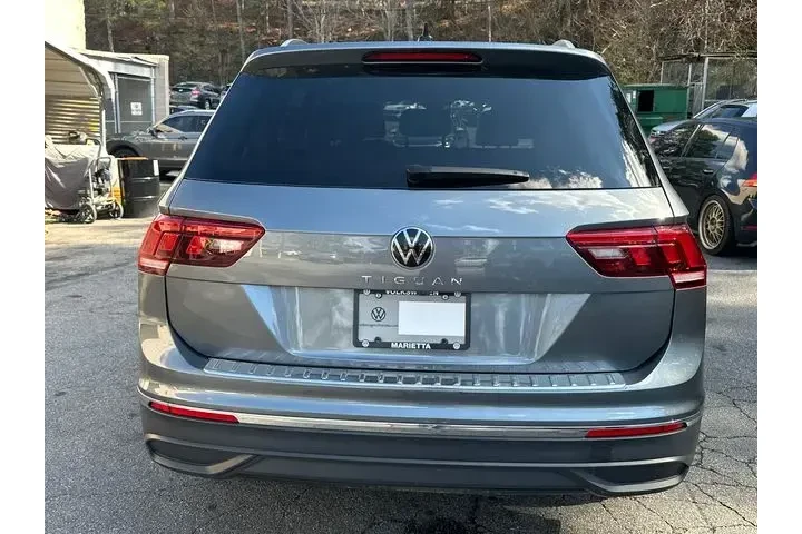 $22464 : Volkswagen Tiguan 2024 Wolfs image 6