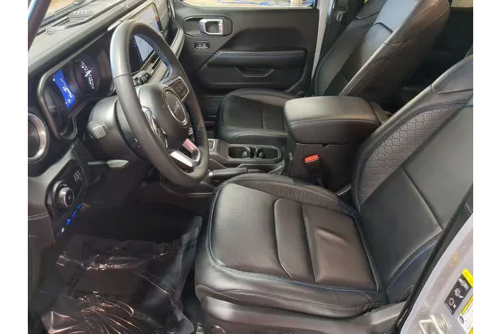 $39000 : Jeep Wrangler 2024 4x4 High image 7